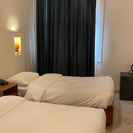 New Park Hotel Amman Eksteriør billede